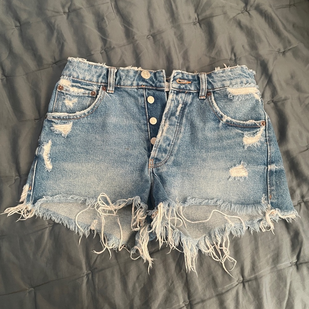 Zara buttonfly denim shorts size 2